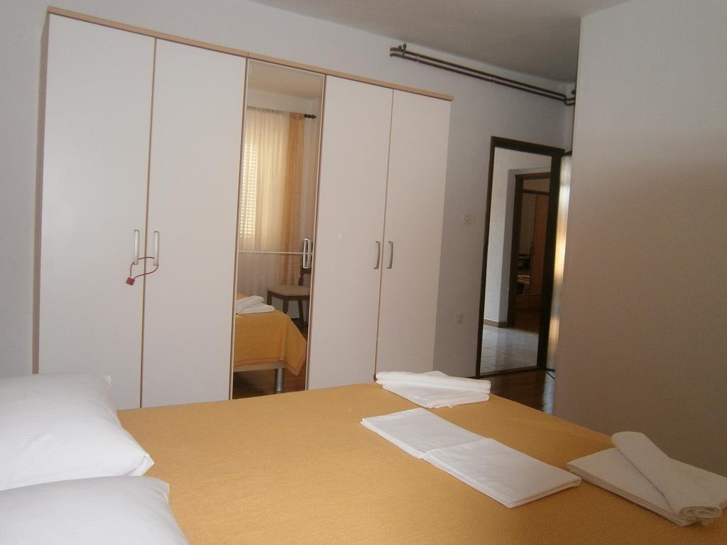 Apartment Nina Novi Vinodolski Exteriör bild